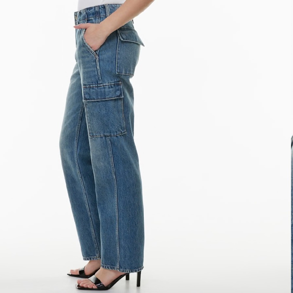 Aritzia Denim Forum The '90s Edie Lo-Rise Cargo Jean - Picture 5 of 11